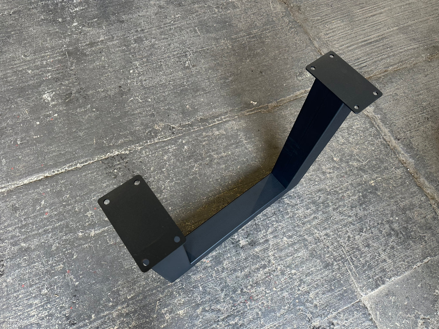 Tischbeine U- Form 10x10cm | schwarz / weiß pulverbeschichtet