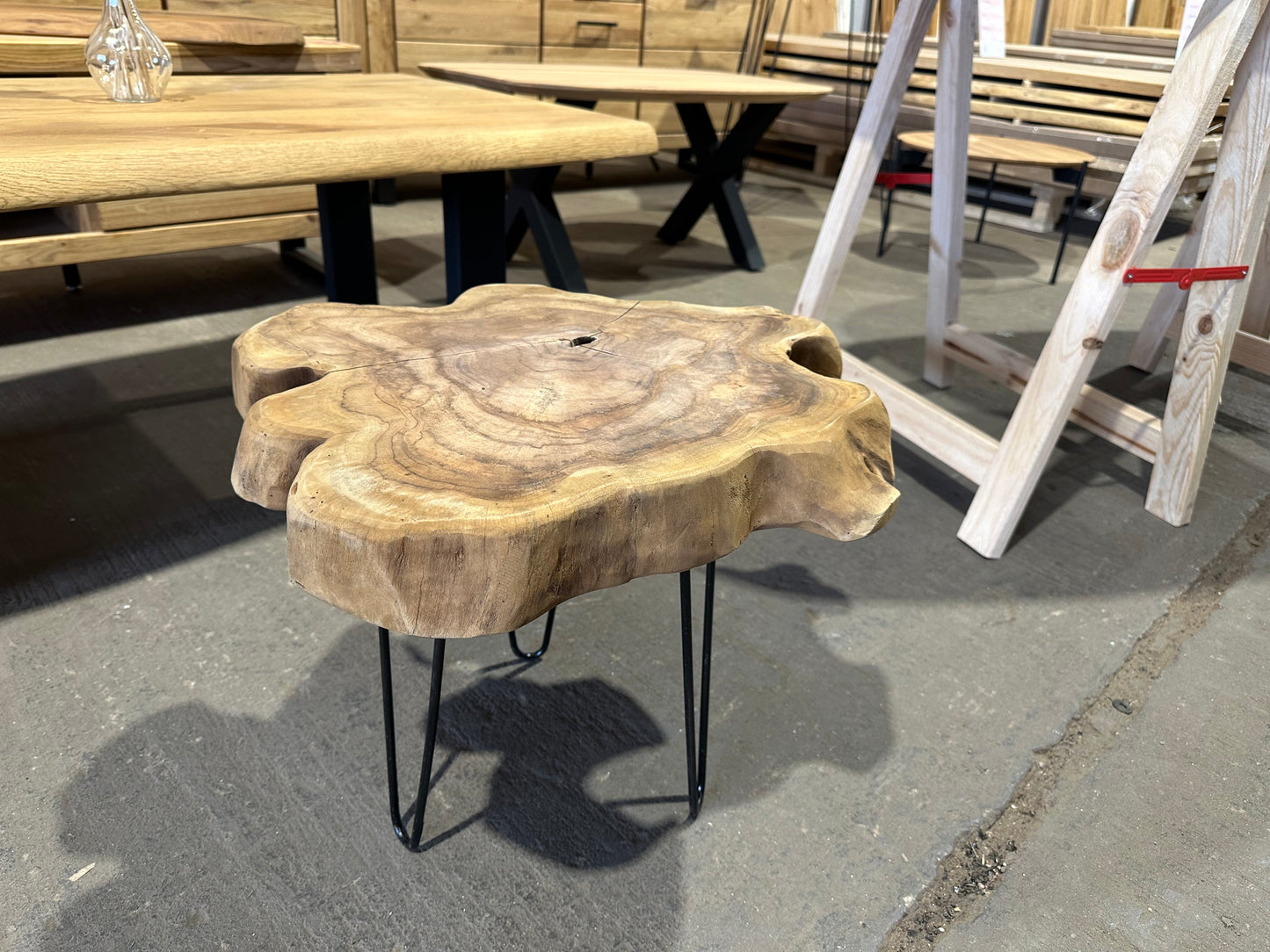 Unikat Couchtisch Einzigartige Baumscheibe mit Harpin Hestell | ca. 45cm Durchmesser