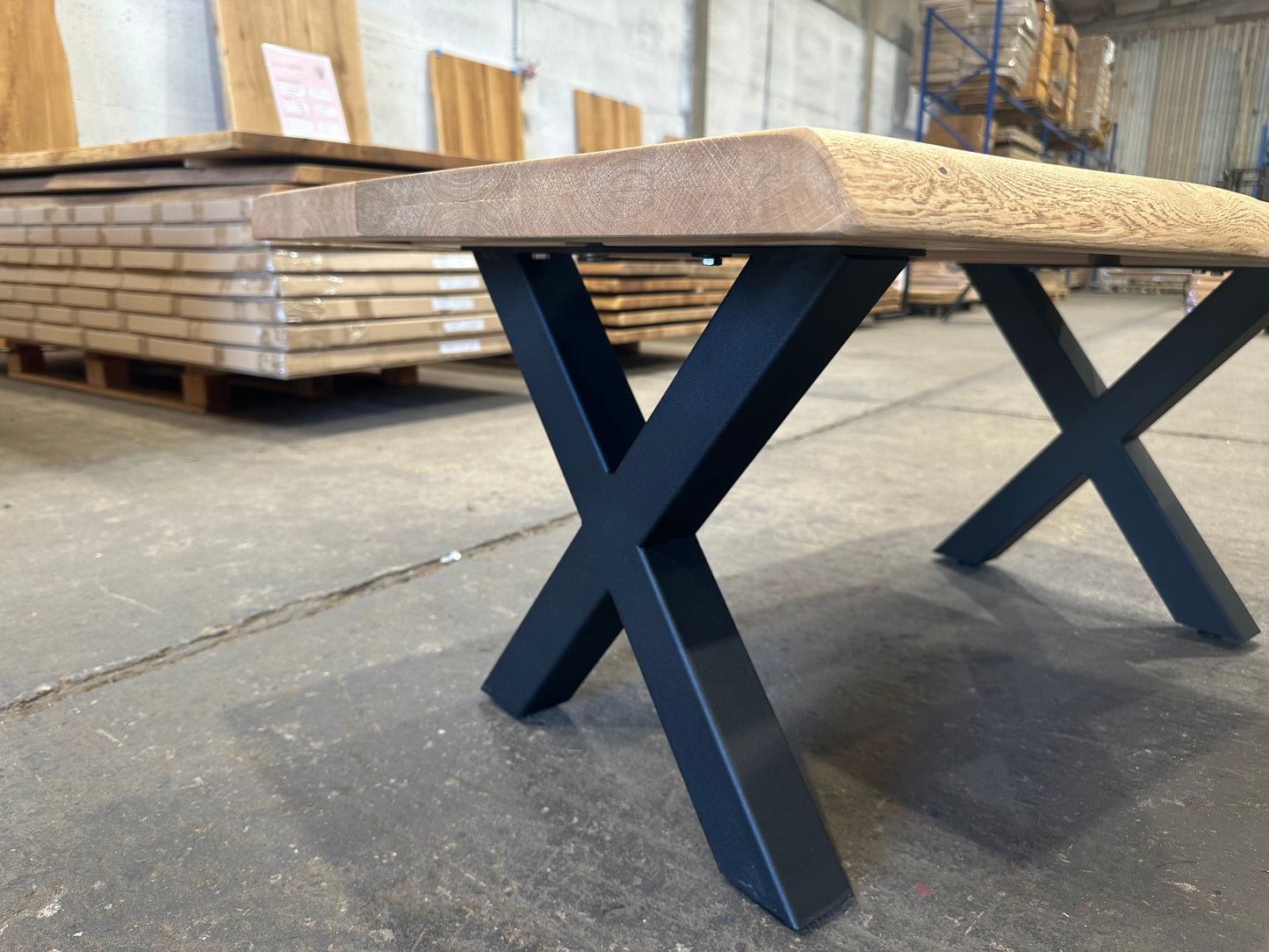 Couchtisch aus Eichenholz | 115x65 mit Baumkanten