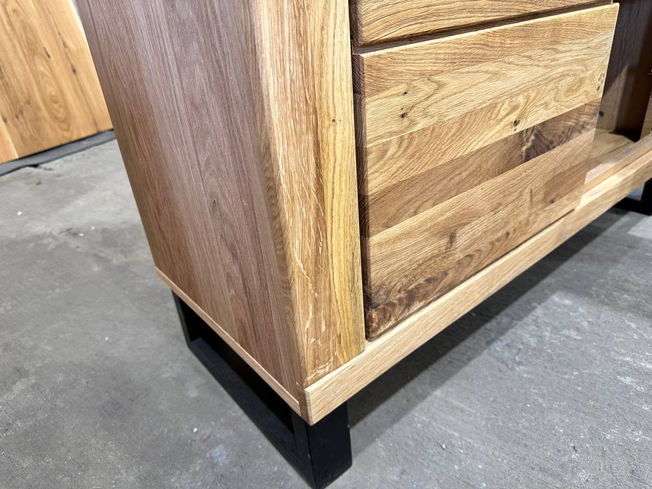 Doppel-Vitrine Schrank aus Eiche Soft Close | Eichenschrank | Front Massivholz