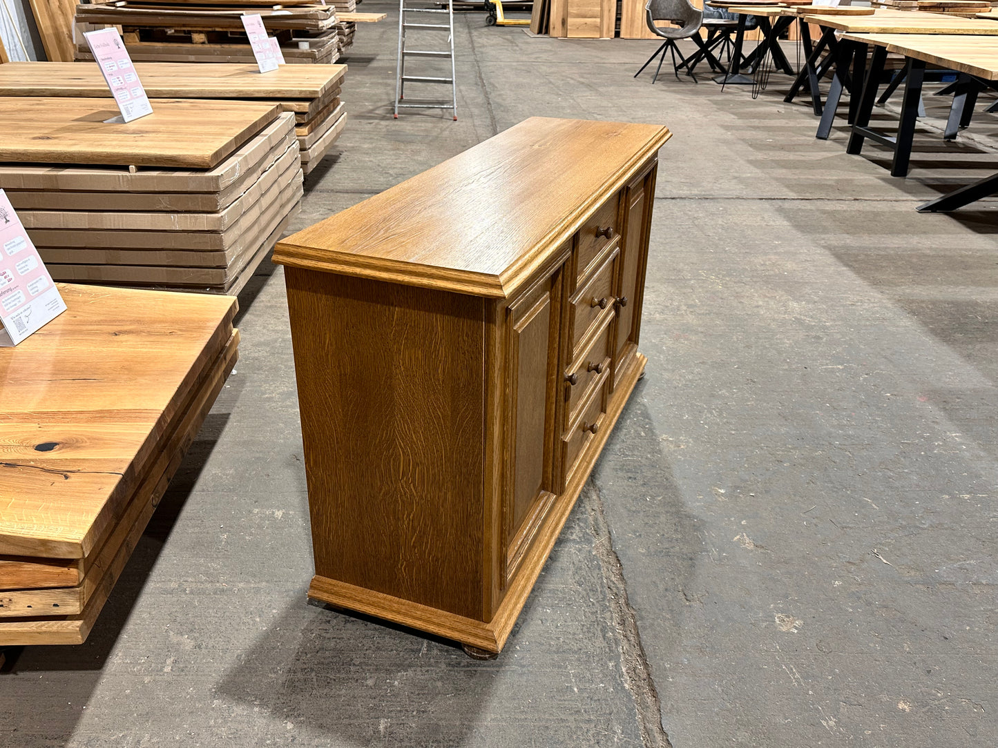 Vintage-Kommode aus Eiche | Echtes Holz | 130x40x75 mit Holz Beine