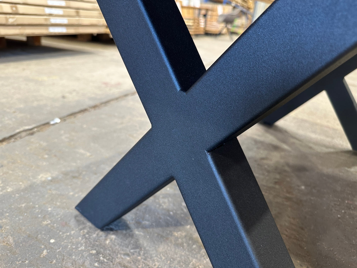Couchtisch aus Eichenholz | 115x65 mit Baumkanten