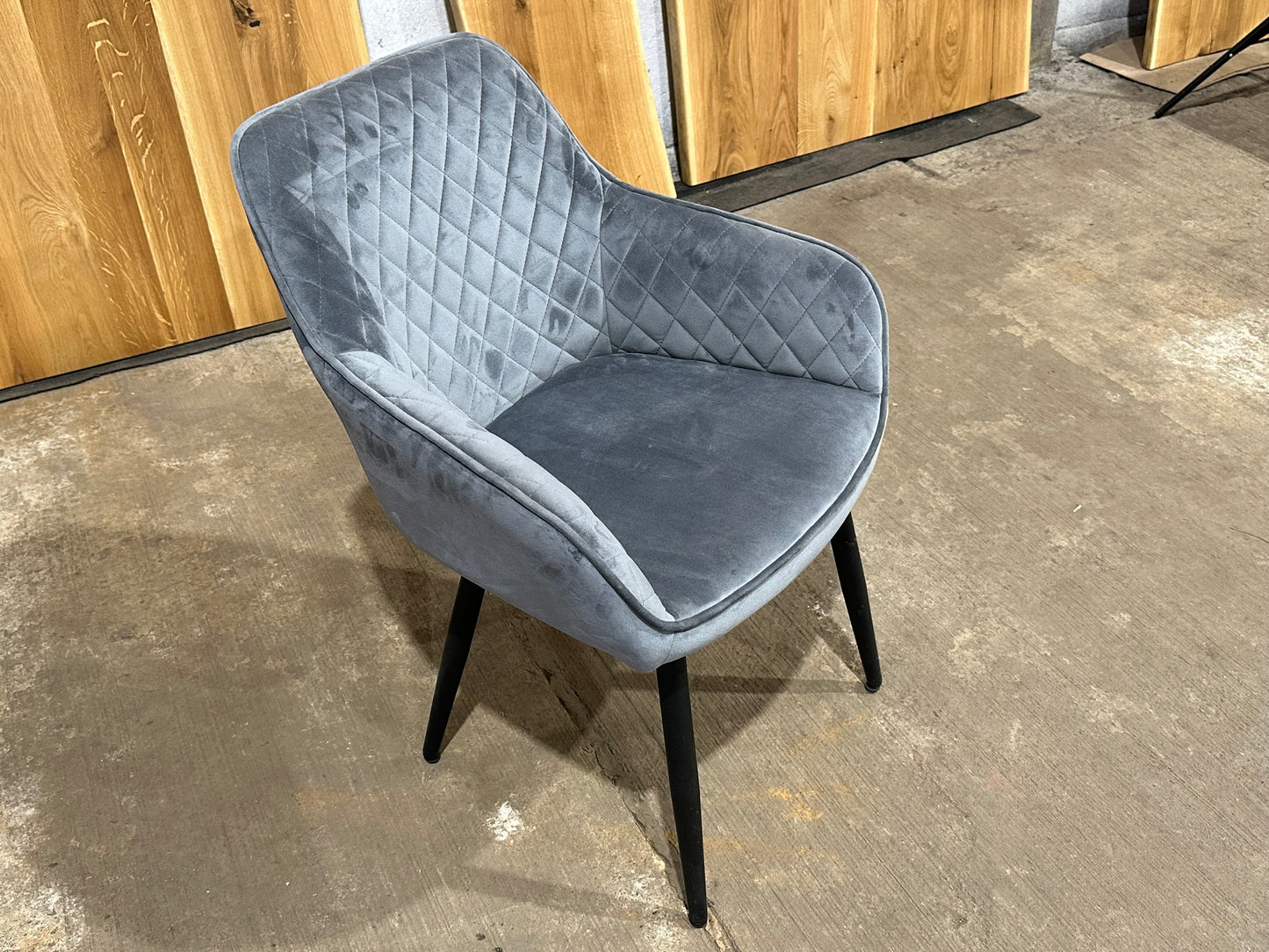 Armlehnestuhl „Köln“ | Samtstof in Grau