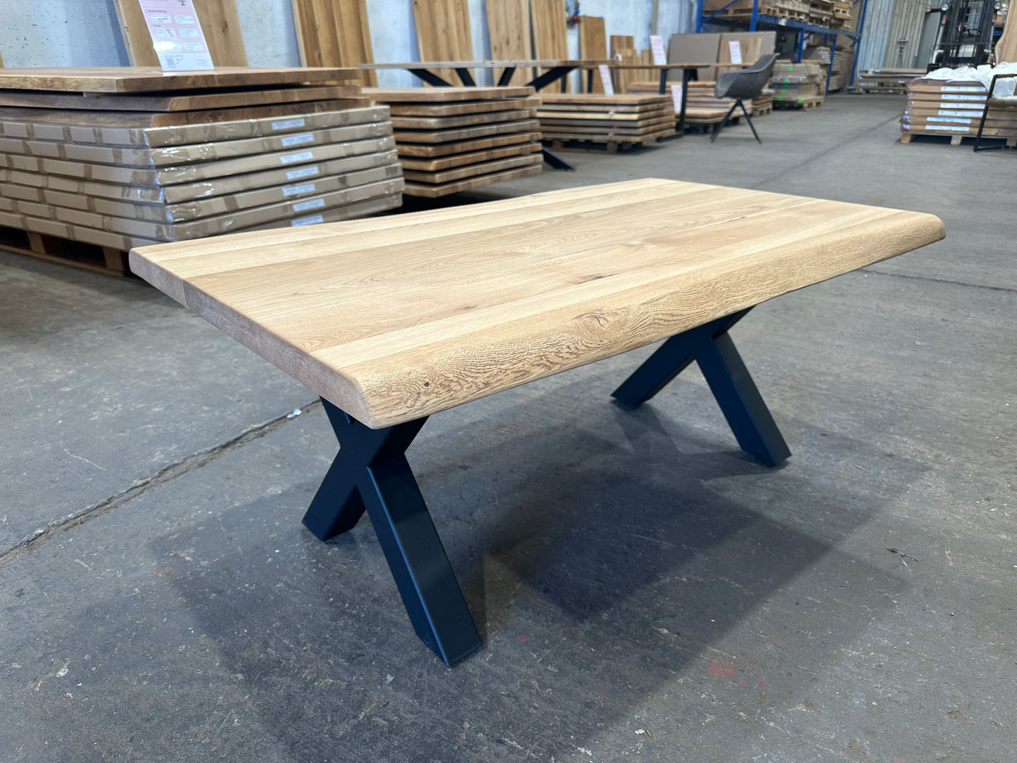 Couchtisch aus Eichenholz | 115x65 mit Baumkanten