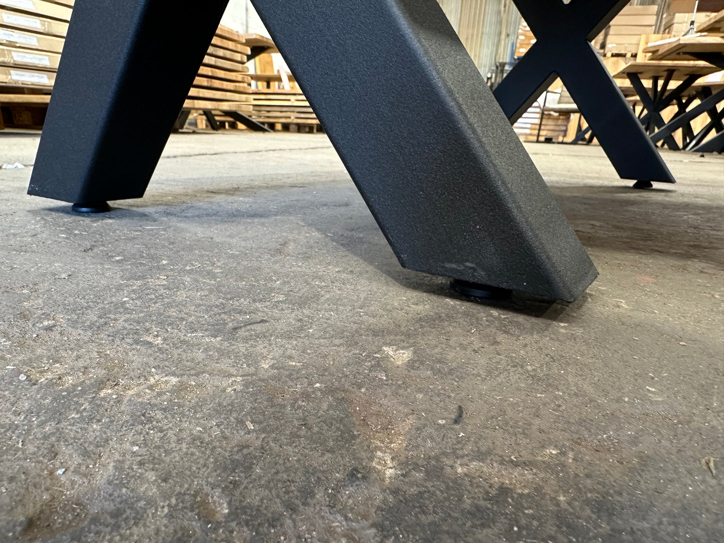 Couchtisch aus Eichenholz | 115x65 mit Baumkanten