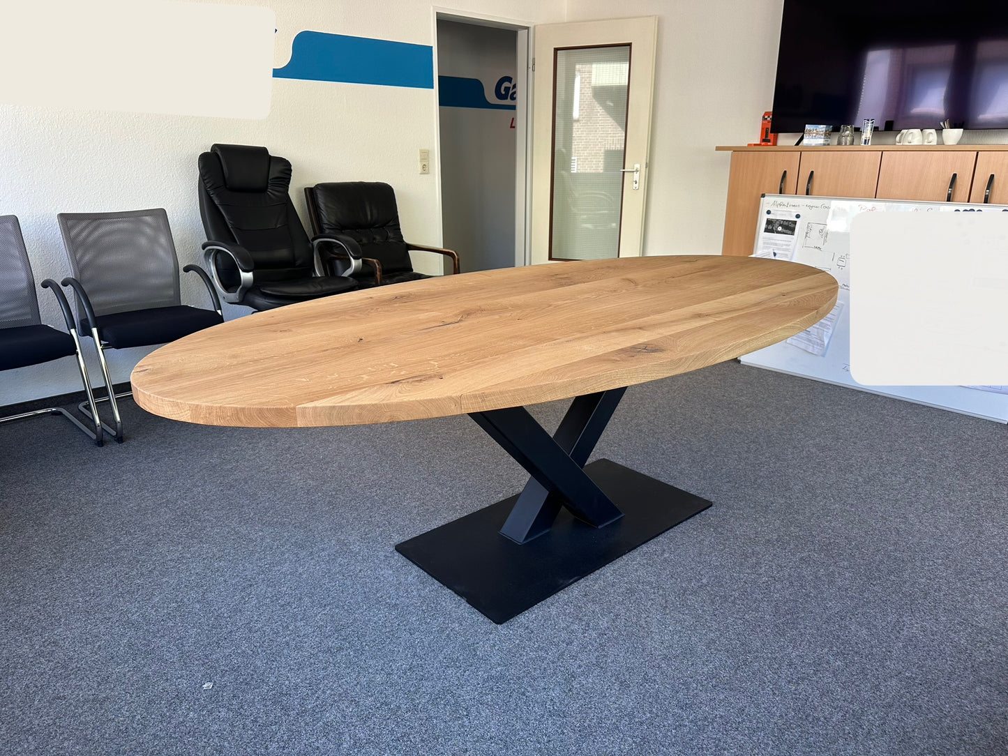 Tisch Eiche Oval 240x120cm Gerade Kante mit V Gestell|Bürotisch / Besprechungstisch