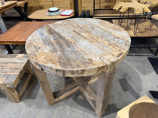 Runder Tisch aus massiver Alteiche – Ø 90 cm