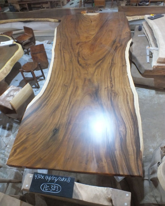 Suar Tischplatte 430/171/152/138 × 8 cm – Massivholz Baumkante aus einem Stück