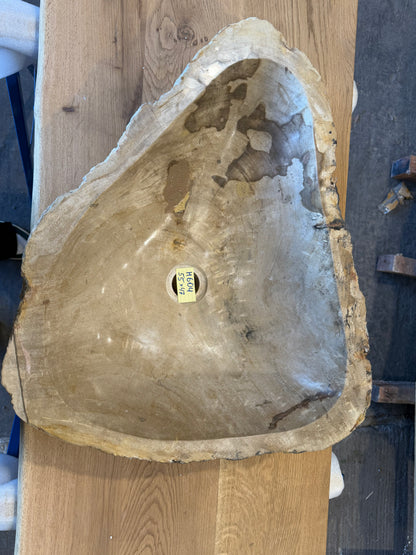 50-55cm Waschbecken aus versteinertem Holz – Ein Kunstwerk der Natur seit Millionen von Jahren