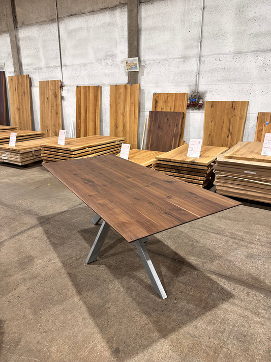 Esstisch Nussbaum 200x90cm SchweizerKante | Inkl Spider Beine