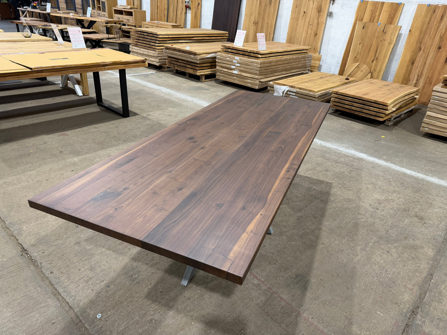 Nussbaum Tisch 250x100cm 4cm dicke | GeradeKante Laciert | inkl Spider Beine