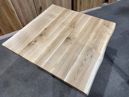 Tisch Eiche mit Spider Gestell | Tischplatte Echtes Vollholz 100x100cm | Schwarz Metall Fuß