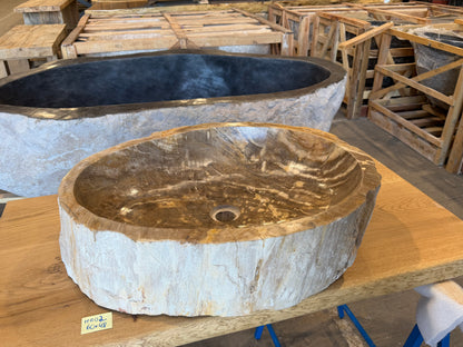 60cm Waschbecken aus versteinertem Holz – Ein Kunstwerk der Natur seit Millionen von Jahren