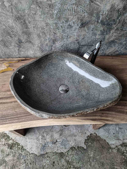 Naturstein Design Waschbecken aus Flussstein – Einzigartiges Unikat