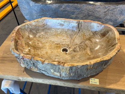 60cm Waschbecken aus versteinertem Holz – Ein Kunstwerk der Natur seit Millionen von Jahren
