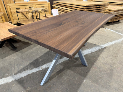 Nussbaum Tisch 160x90 | 4cm dicke | Laciert | Baumkante