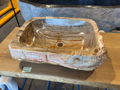 50-55cm Waschbecken aus versteinertem Holz – Ein Kunstwerk der Natur seit Millionen von Jahren