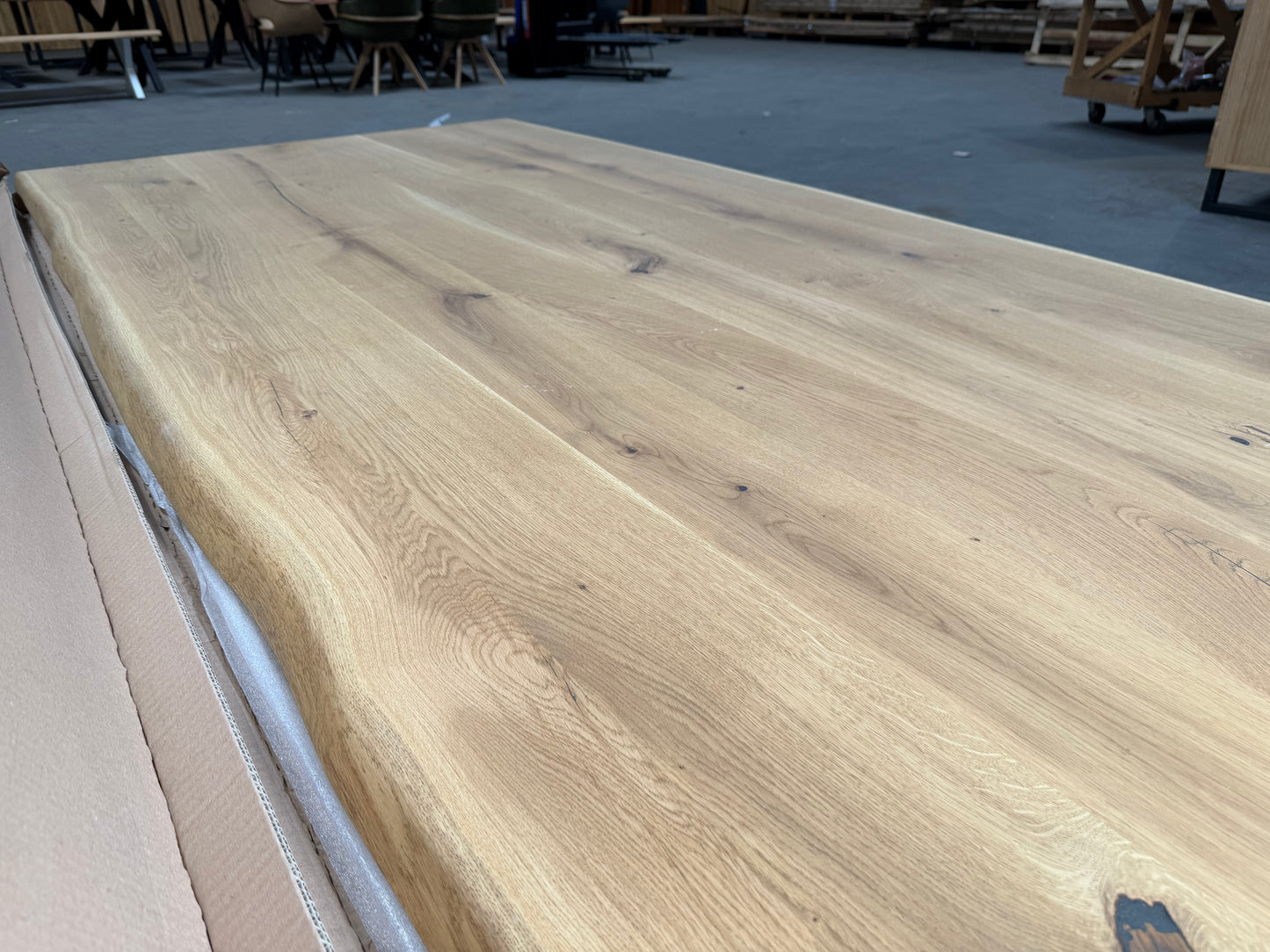 Massiver Esstisch | Bürotisch | Konferenztisch aus Eiche 320 × 115 cm – 4 cm Vollmassiv