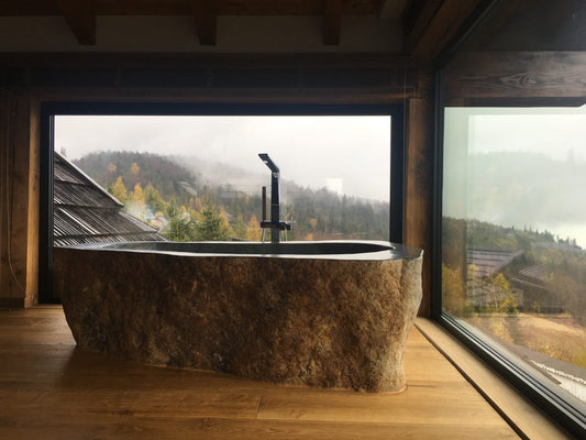 RiverStone Luxury – Exklusive Badewanne aus massivem Naturstein