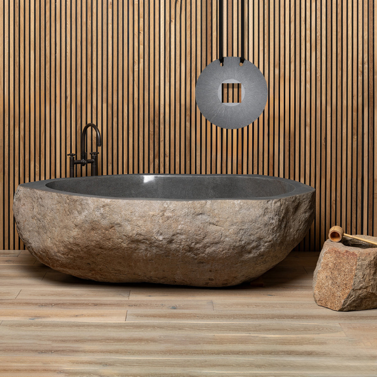 RiverStone Luxury – Exklusive Badewanne aus massivem Naturstein