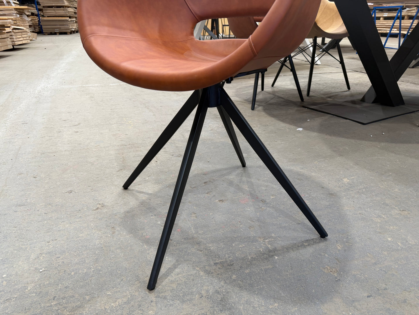 Armlehnstuhl - drehbar - Kunstleder - Cognac Braun - B58|H86|T59cm
