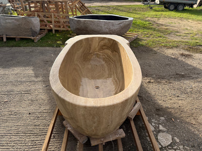 Imperium Onyx – Exklusive freistehende Badewanne aus Natur-Onyx